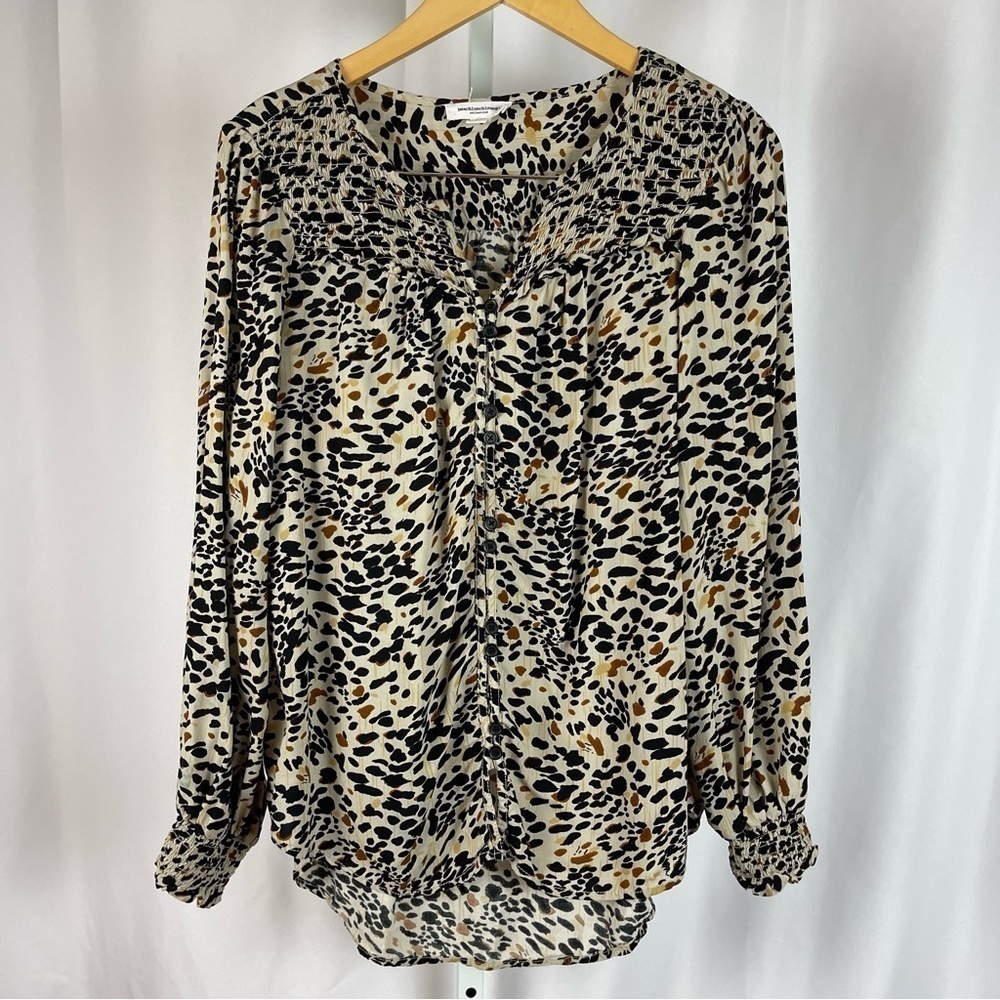 beachlunchlounge Medium Animal Print Balloon Sleeve Flowy V Neck Blouse